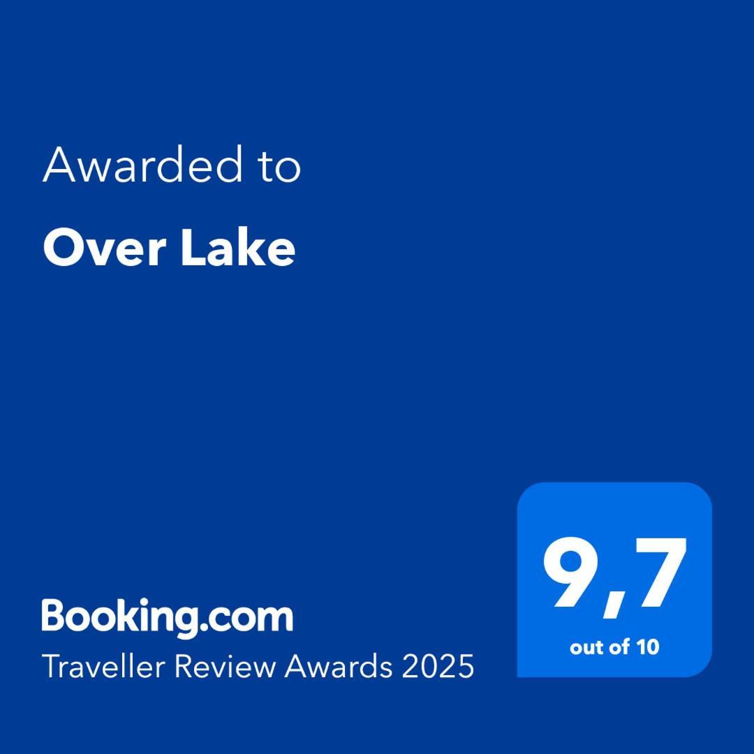 Over Lake Моникендам Екстериор снимка